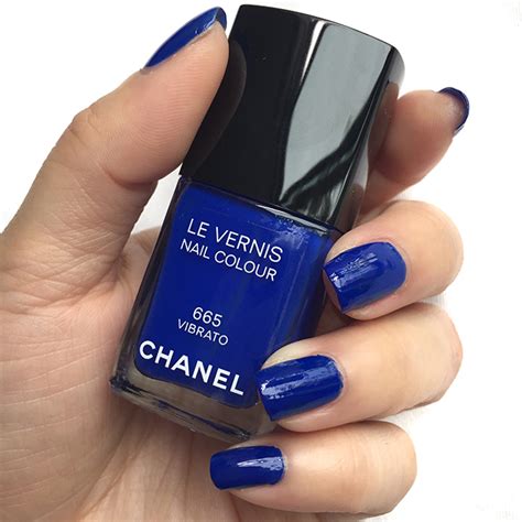 Chanel Le Vernis Vibrato & Fortissimo Plays the Blue 